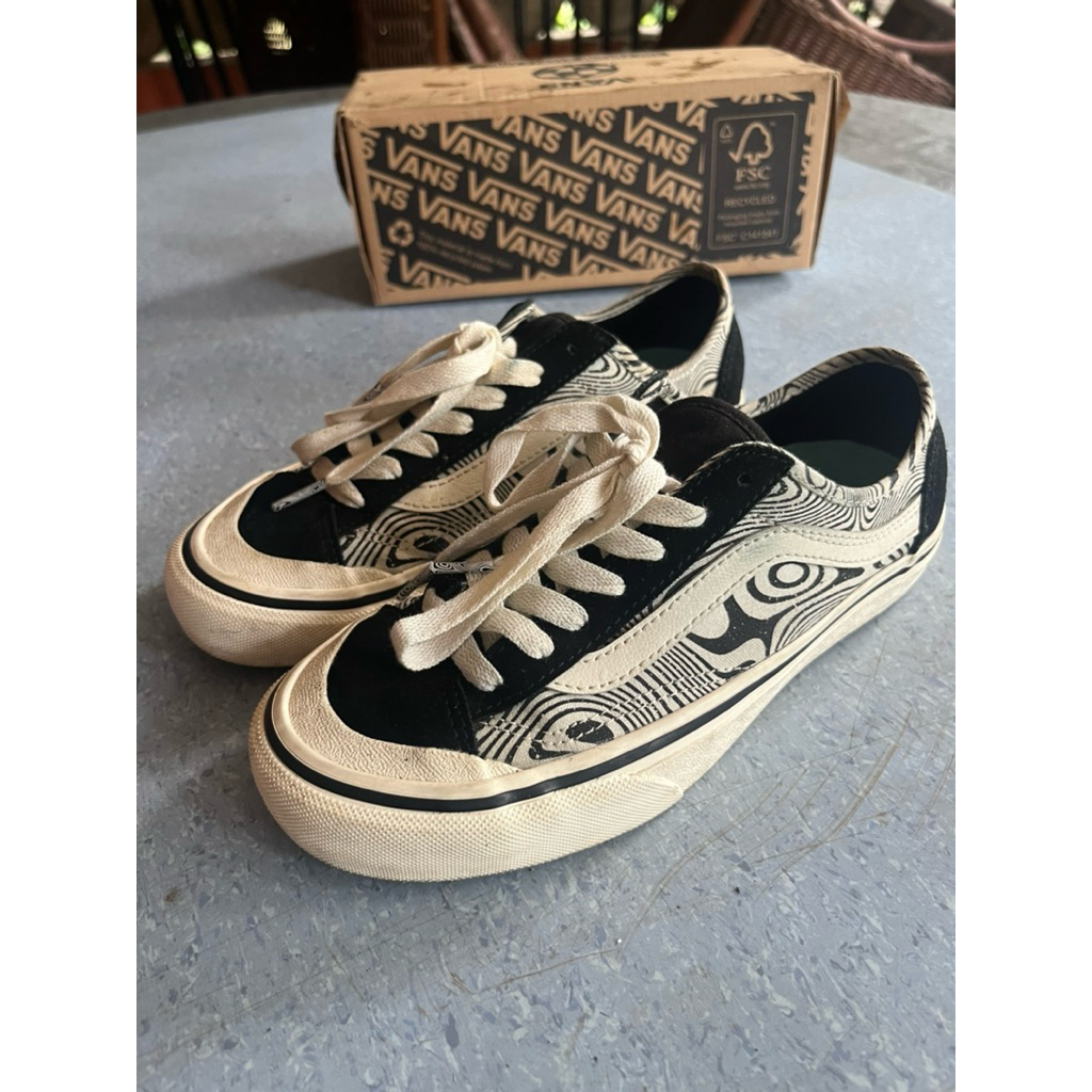 VANS 136 Deco - Trippy Grain Black White / Sneakers Wanita Putih Hitam / Sepatu Wanita 37.5