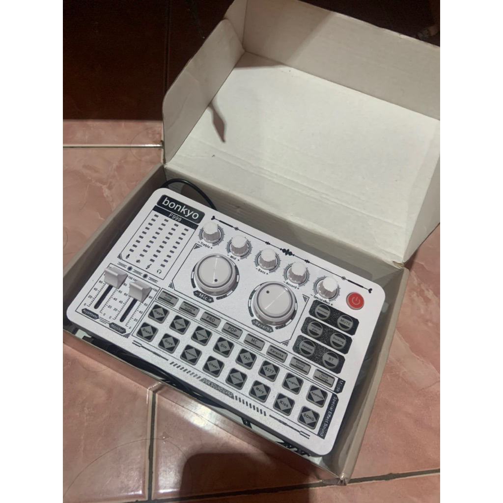 Preloved soundcard bonkyo free kabel iphone