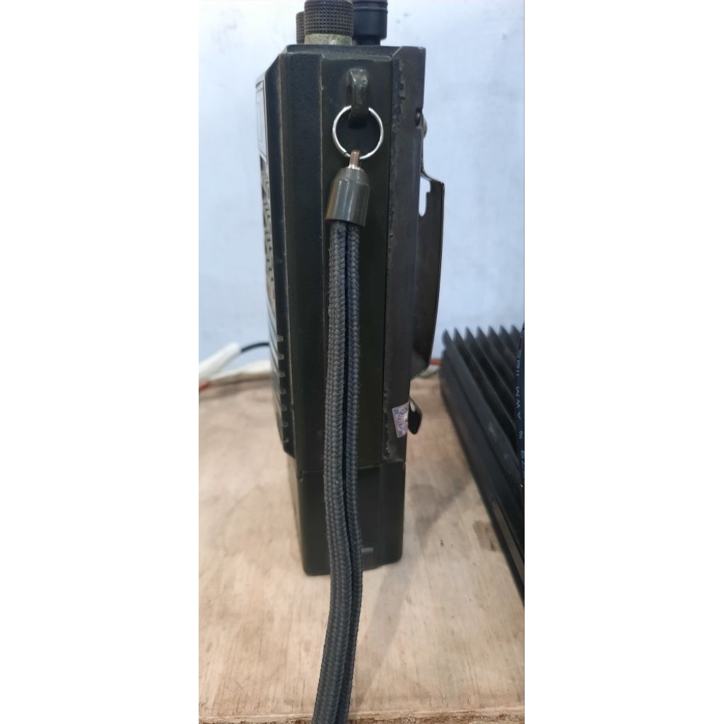 HT icom ic 02A power 7w Layar Lcd tampil utuh sempurna lampu layar nyala putih suara mantab no jembr