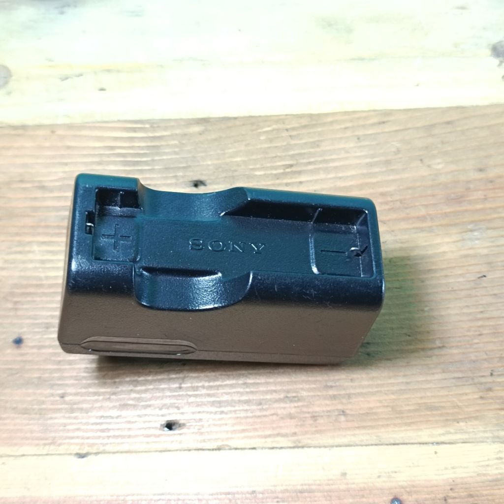 charger baterai walkman / discman sony BC-7DT2