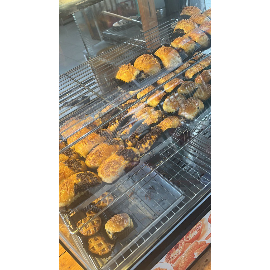 bolen pisang coklat keju enak