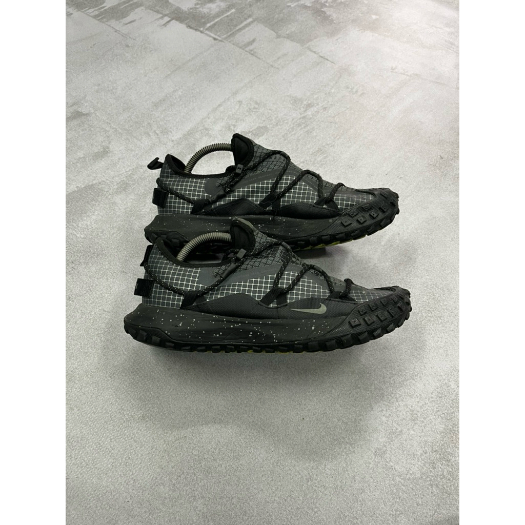 SEPATU ACG MOUNTAIN FLY