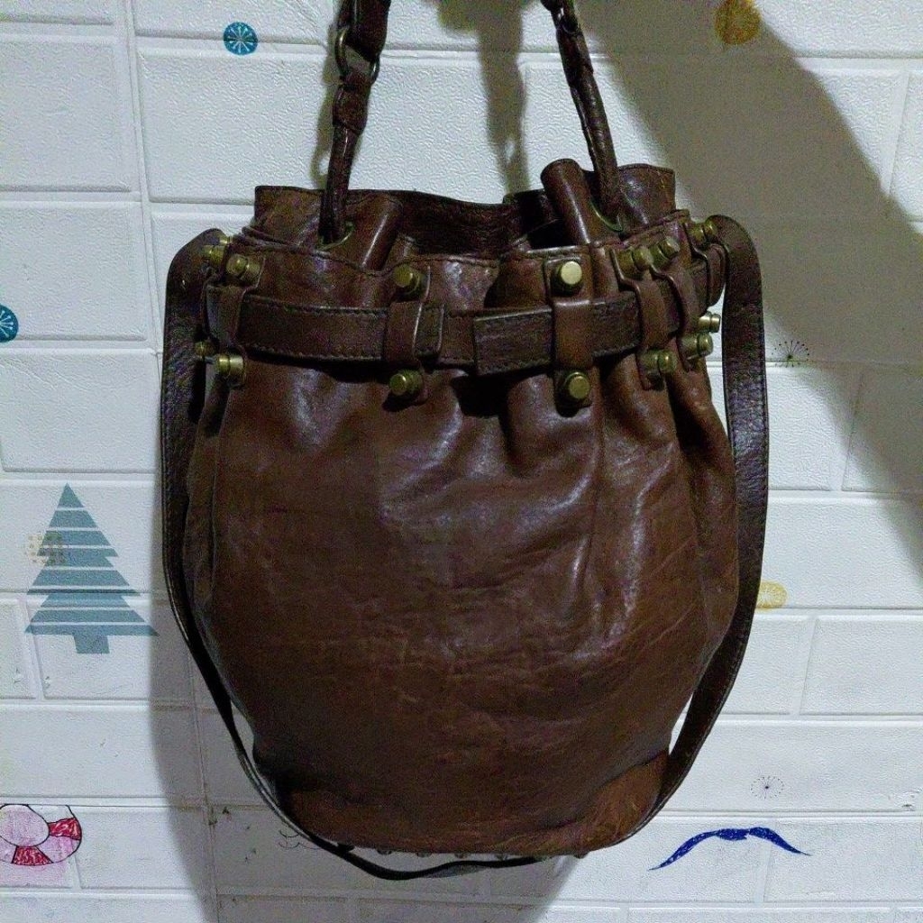 tas preloved / second alexander wang stude