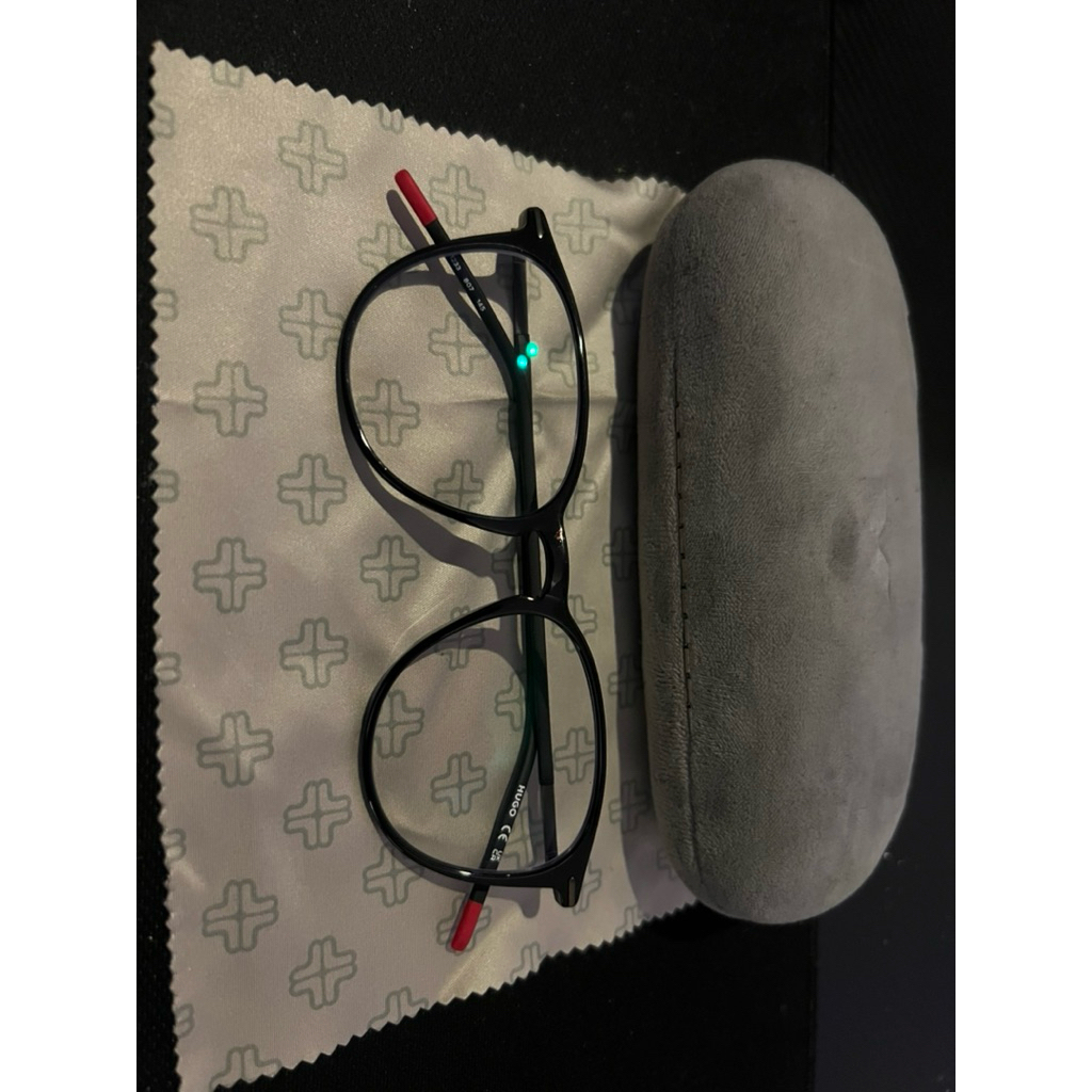 Frame Kacamata Hugo Boss