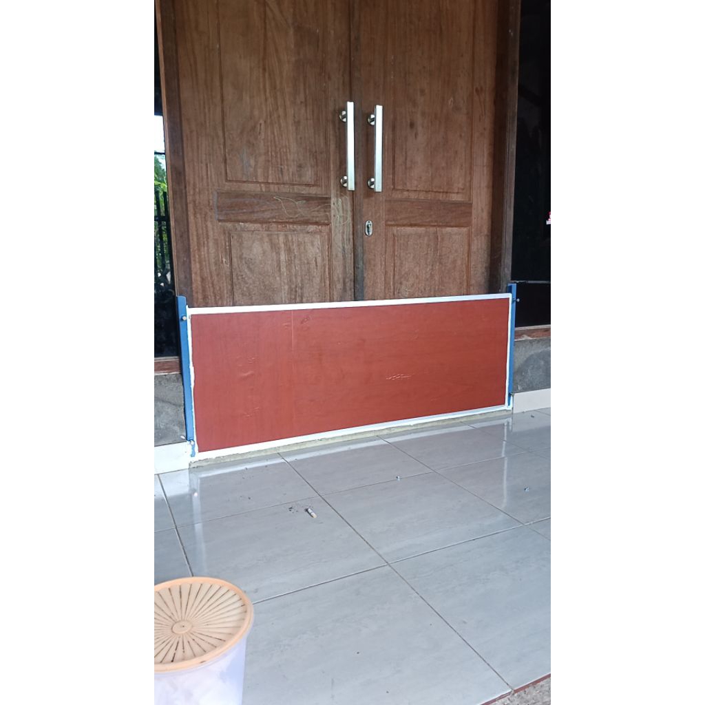 sekat anti banjir 2 pintu 133x50 LUAR