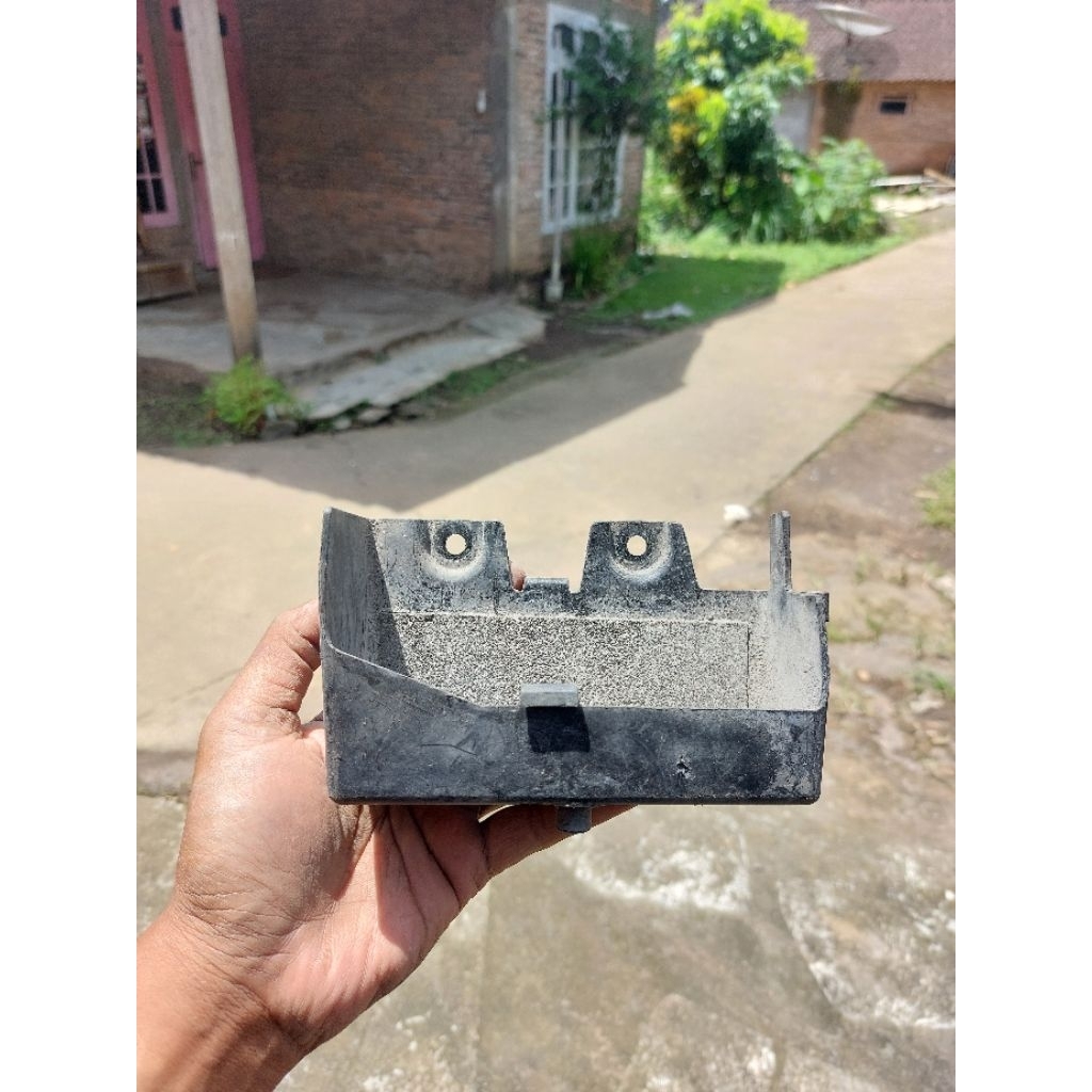 Wadah Aki Tempat Aki Yamaha Scorpio Original