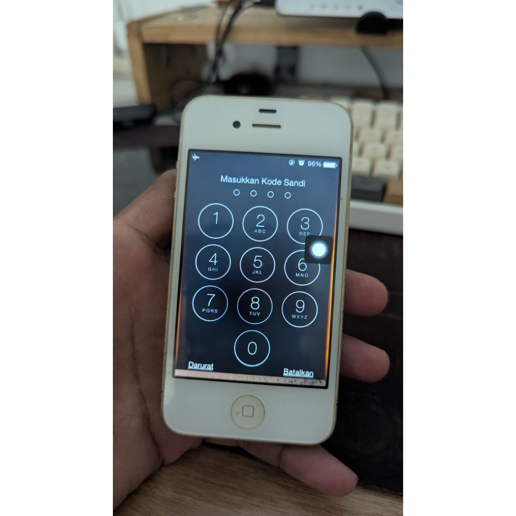 iPhone 4 passcode