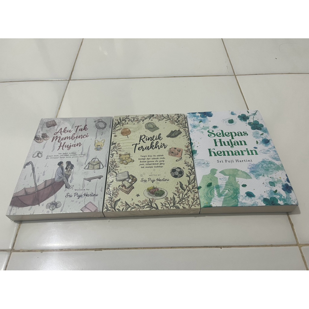 Novel aku tak membenci hujan set