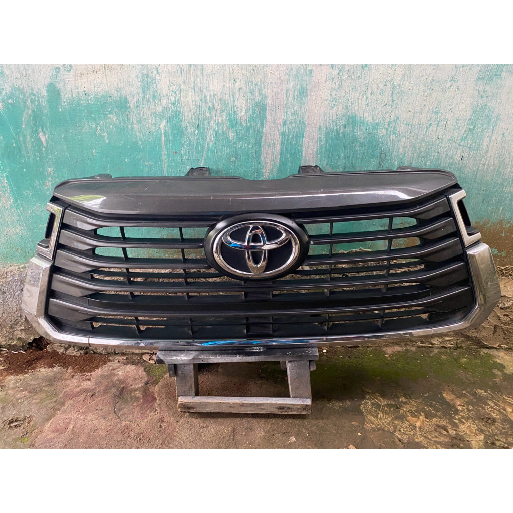 gril gril mobil Toyota Innova reborn type g type v th 2021 2022