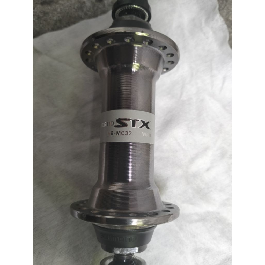 hub depan 32hole Shimano paralax