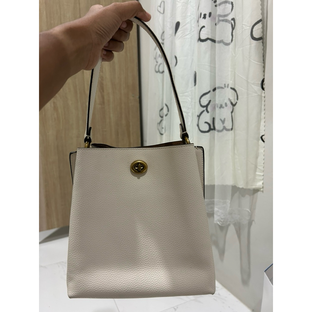 coach bucket charlie