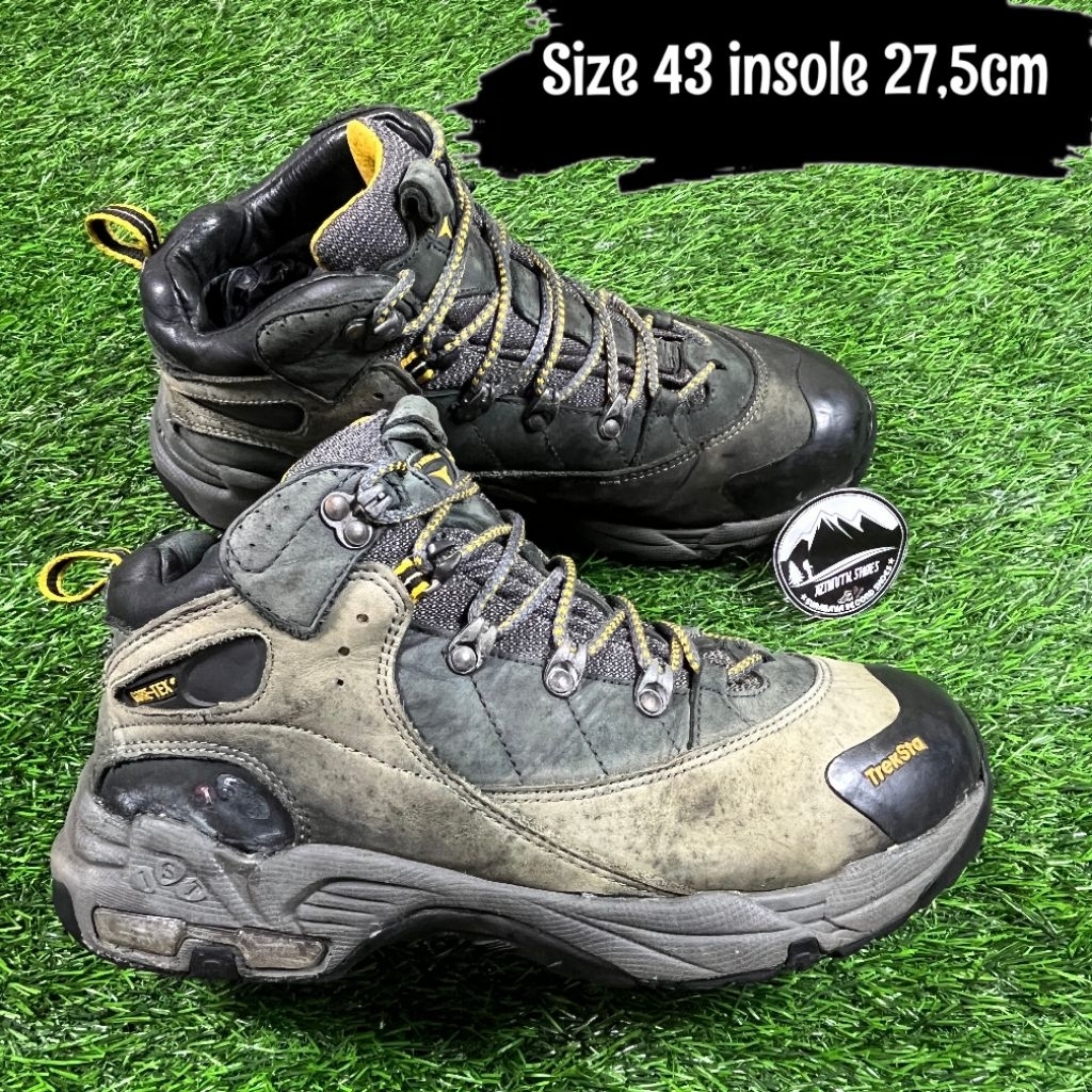 Sepatu Outdoor Gunung Hiking Treksta Size 43