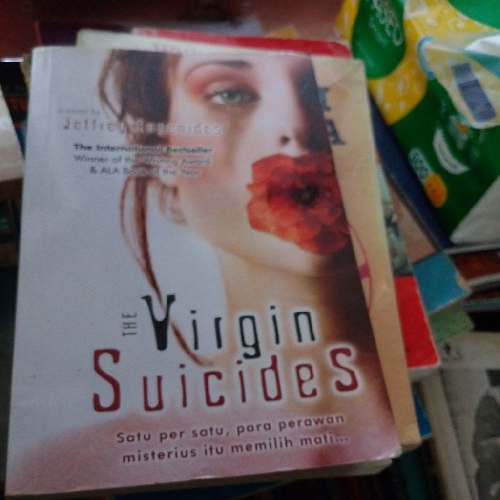 Virgin suicides oleh Jeffrey EUgenides