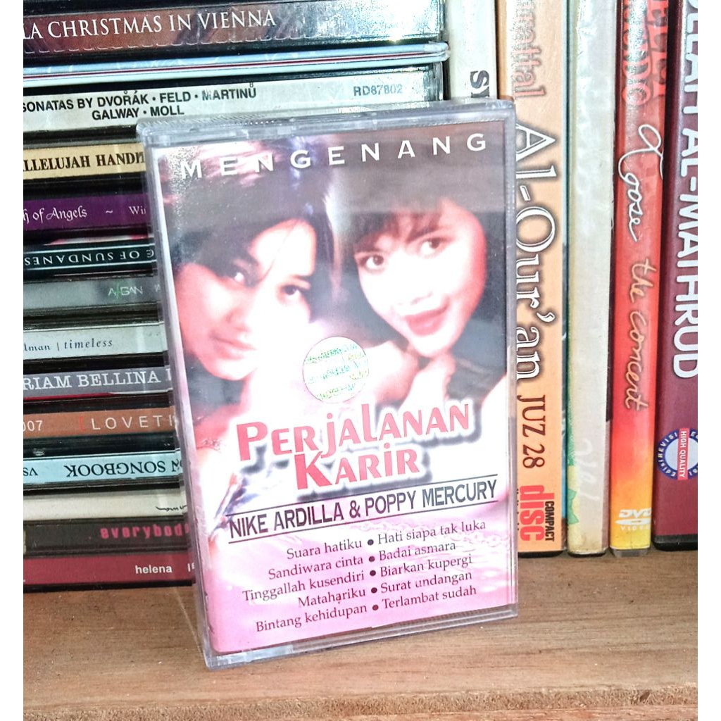 Rare album/Mengenang Perjalanan Karier/NIKE ARDILLA& POPPY MERCURY