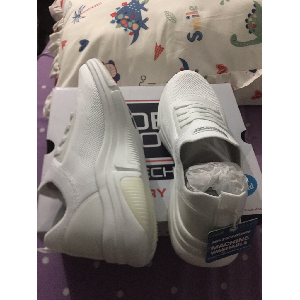 sepatu Skechers bobs