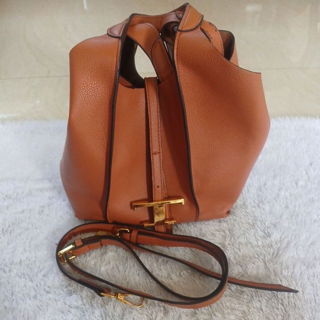 tas kulit coklat TOD'S