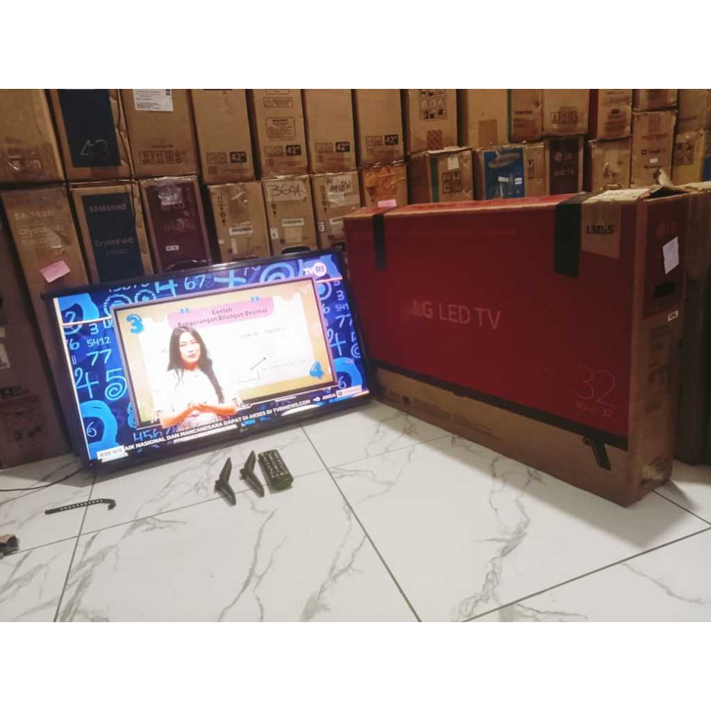 Digital TV LG 32 In HD Sudah Digital TV Tanpa STB Kondisi bekas pemakaian masih segel