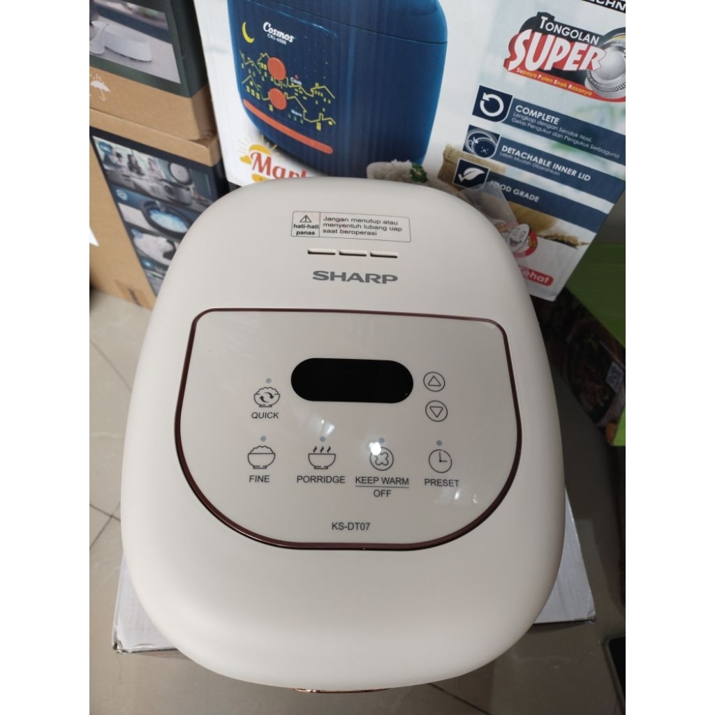 MAGIC COM SHARP DIGITAL KS-DT07 kapasitas 0,7liter RICE COOKER MINI SHARP  KS-DT07 (putih magic com 