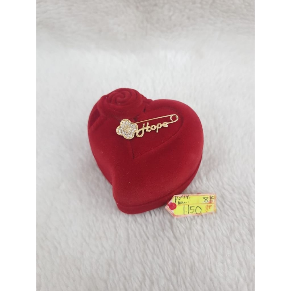 PNT28DLM Peniti bross model "HOPE" bunga permata new collection emas kuning asli berat 1.150 kadar 3