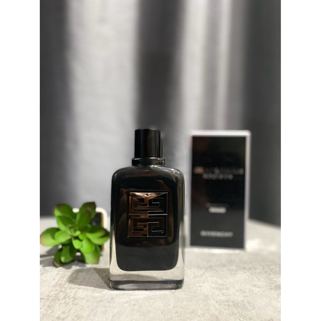 Preloved Givenchy Gentleman Society [Like New]