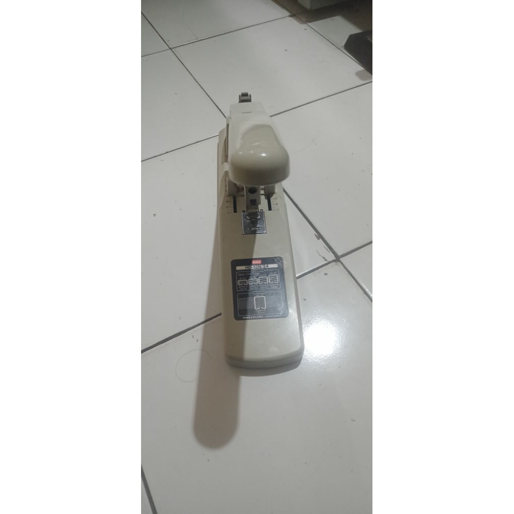 STAPLER MAX HD12N24
