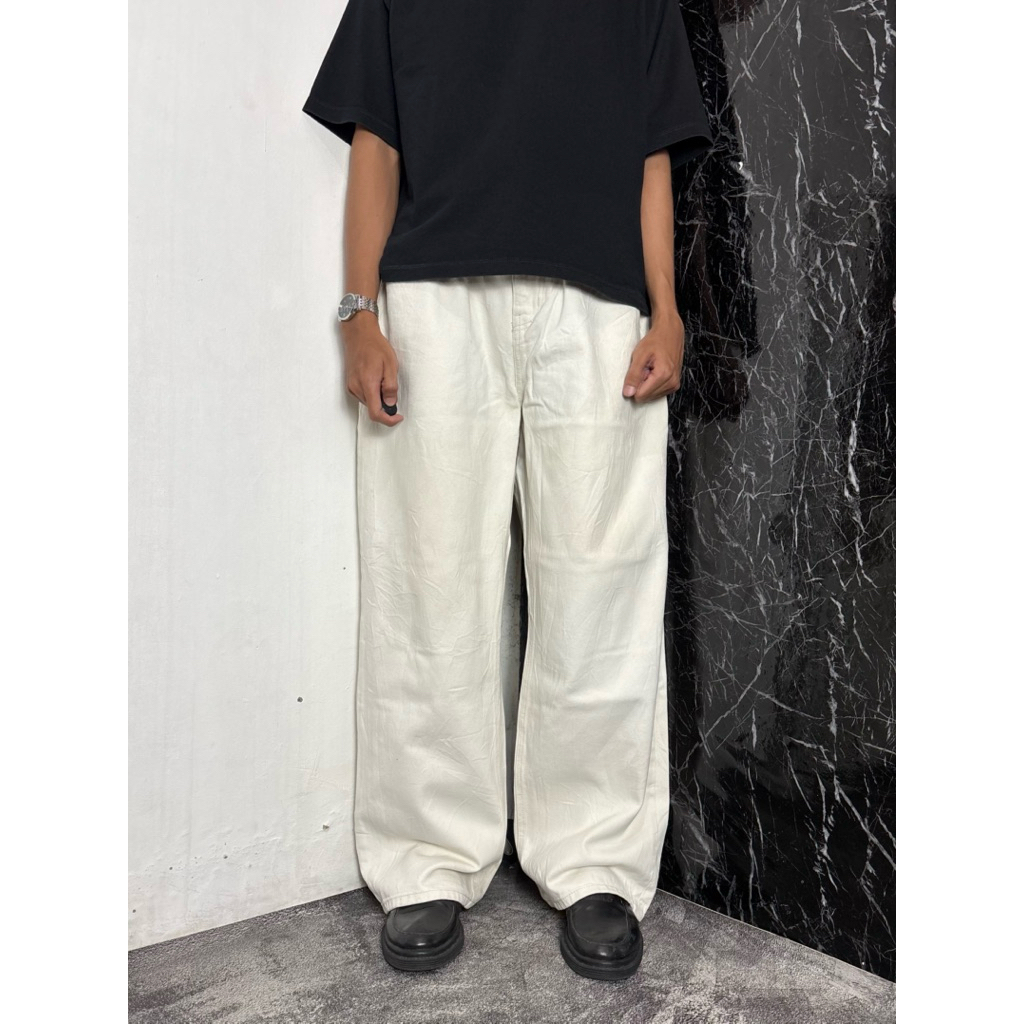Baggy Jeans Broken White by MUSINSA STANDARD