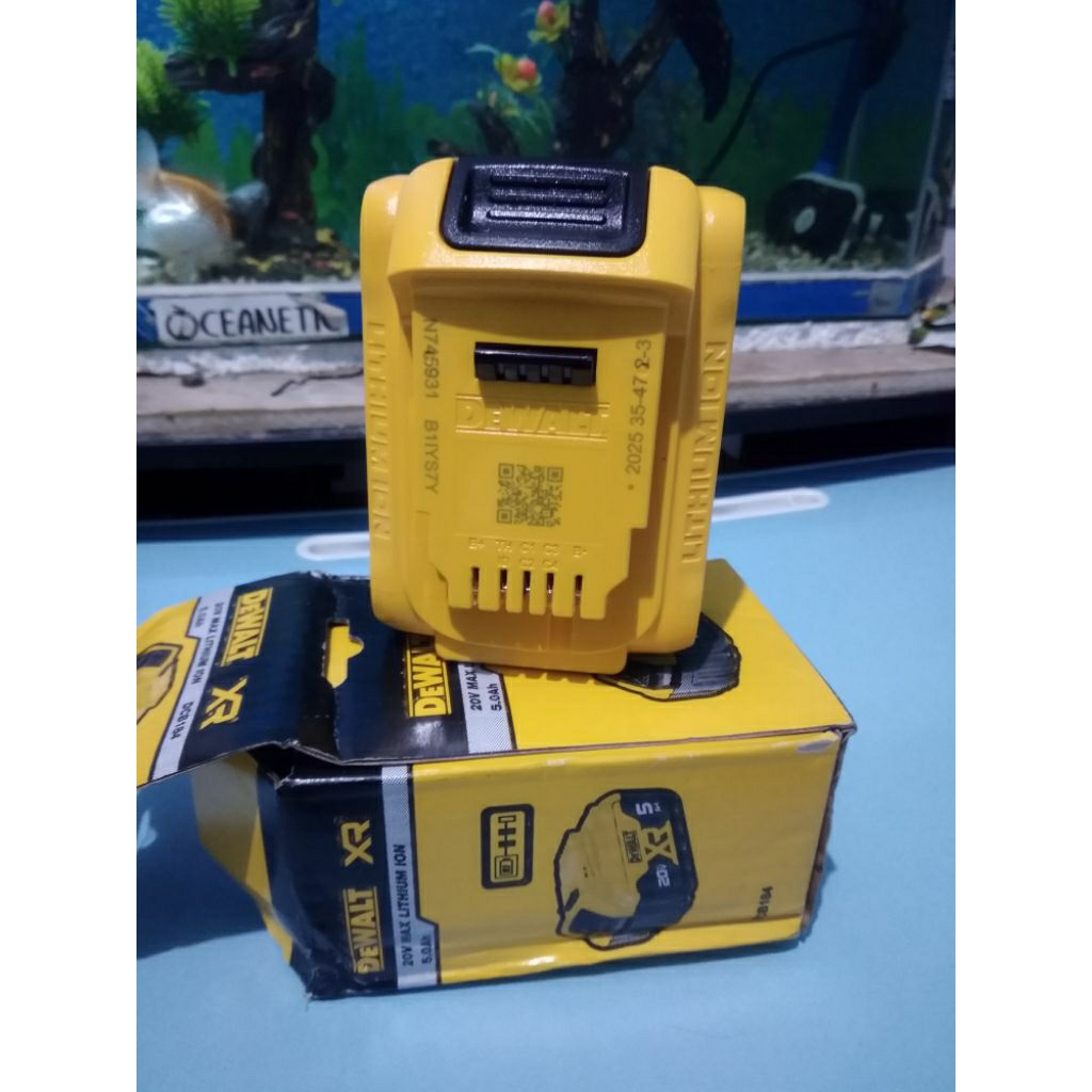 Baterai Dewalt original 5Ah New