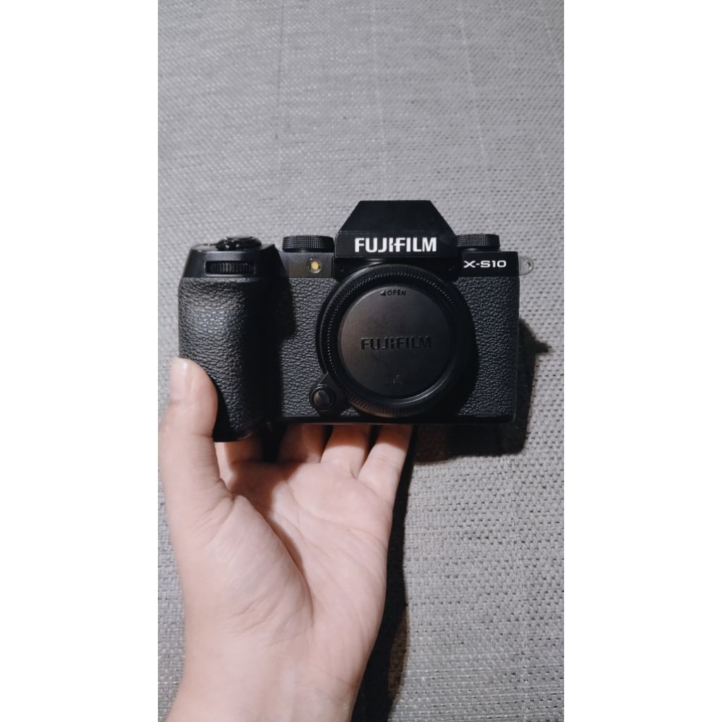Kamera Fujifilm X-S10 Body Only (Second)