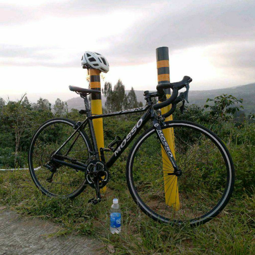 SEPEDA ROADBIKE MOSSO 725TCA second