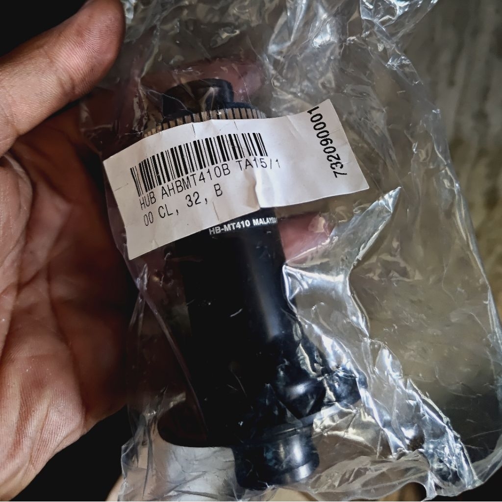 Freehub Shimano deore EFH-MT401 32 hole Depan