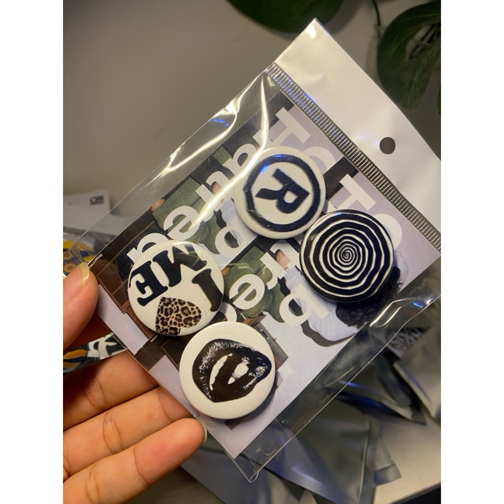 “pin aesthetic”Pin Sticker Metal Look, Pin Retro Y2K Aesthetic.