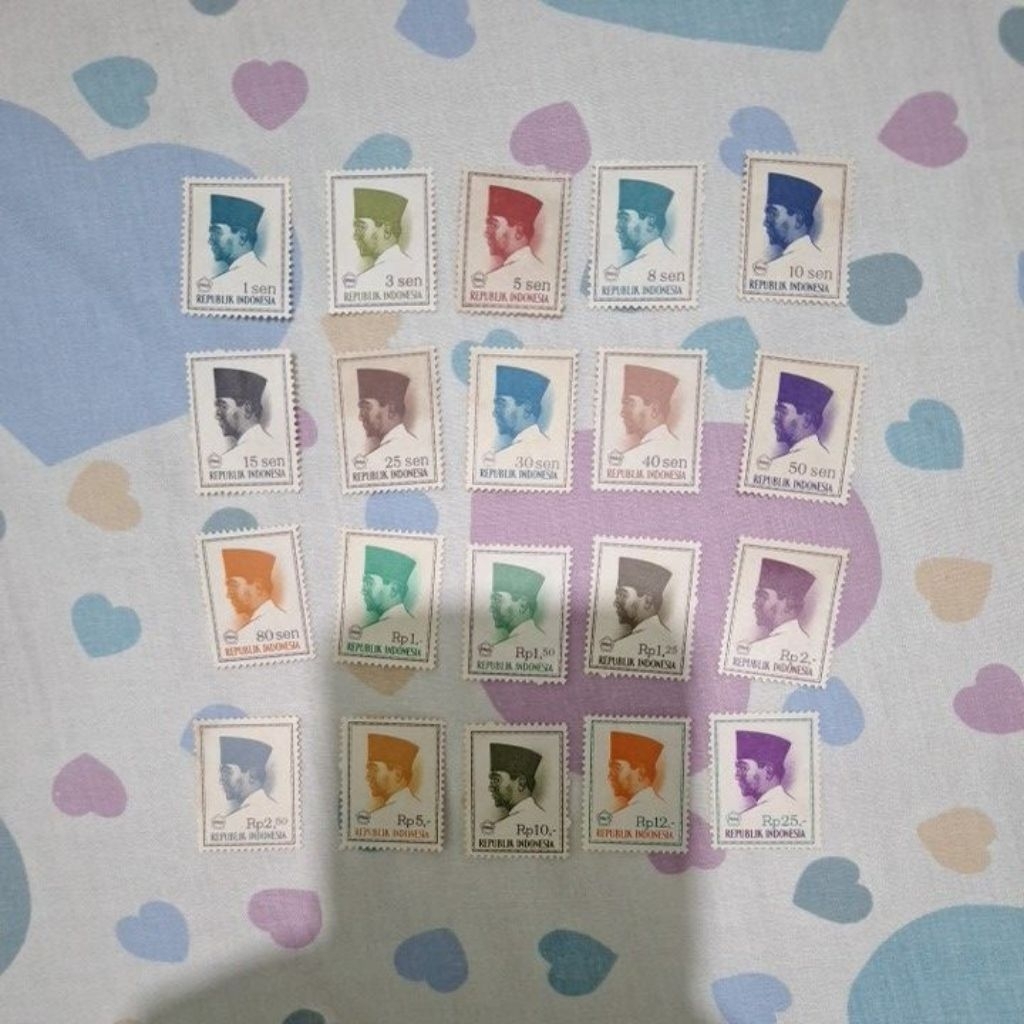 perangko kuno presiden Soekarno 1966..isi 20pc