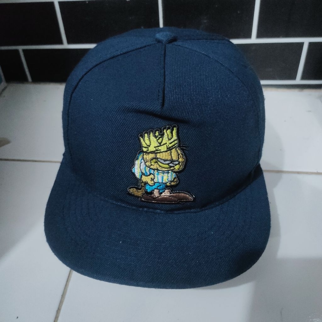 Garfield vintage caps
