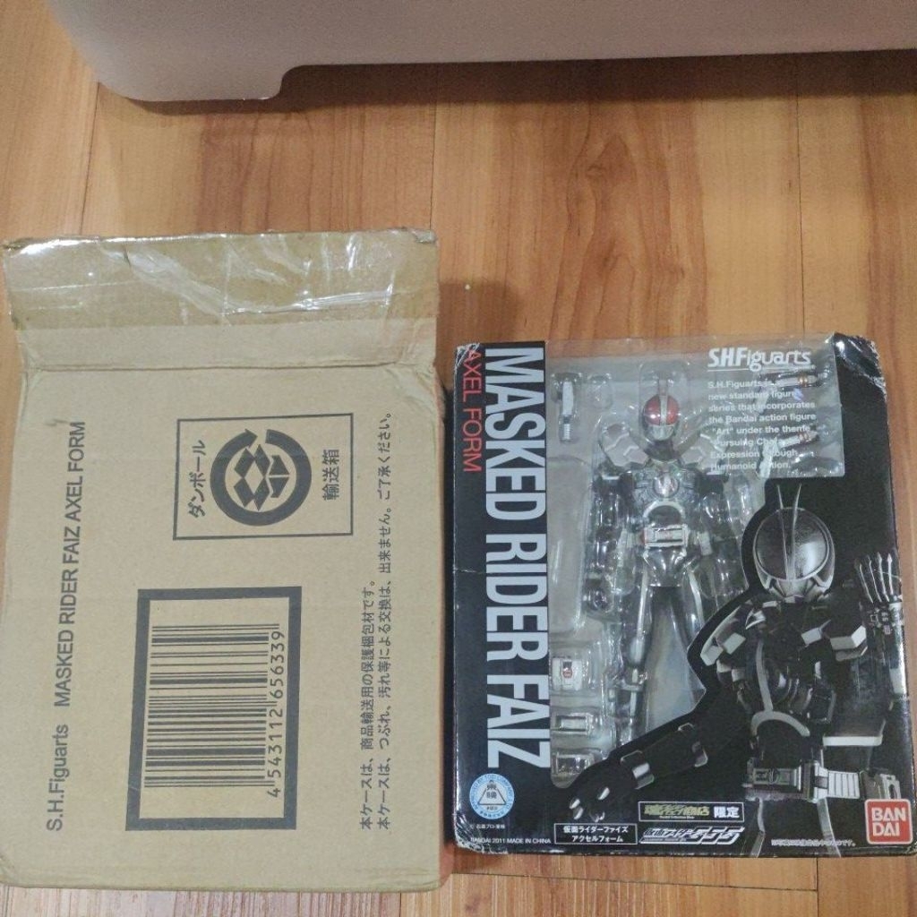 shf Kamen rider Faiz Axel form old