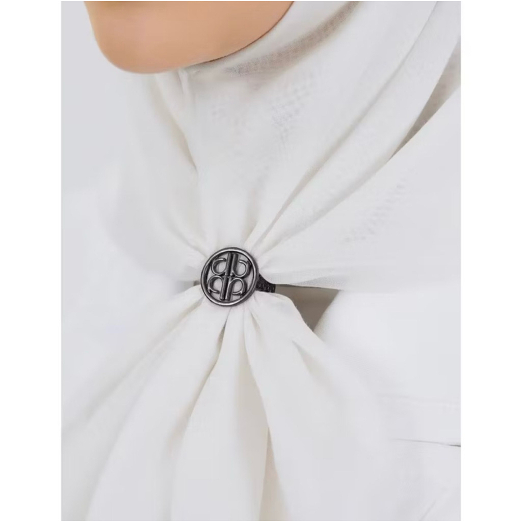 Vivetta Ring Brooch - Black Nada Puspita