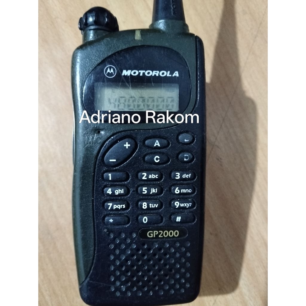 HT Motorola GP2000 UHF tanpa charger