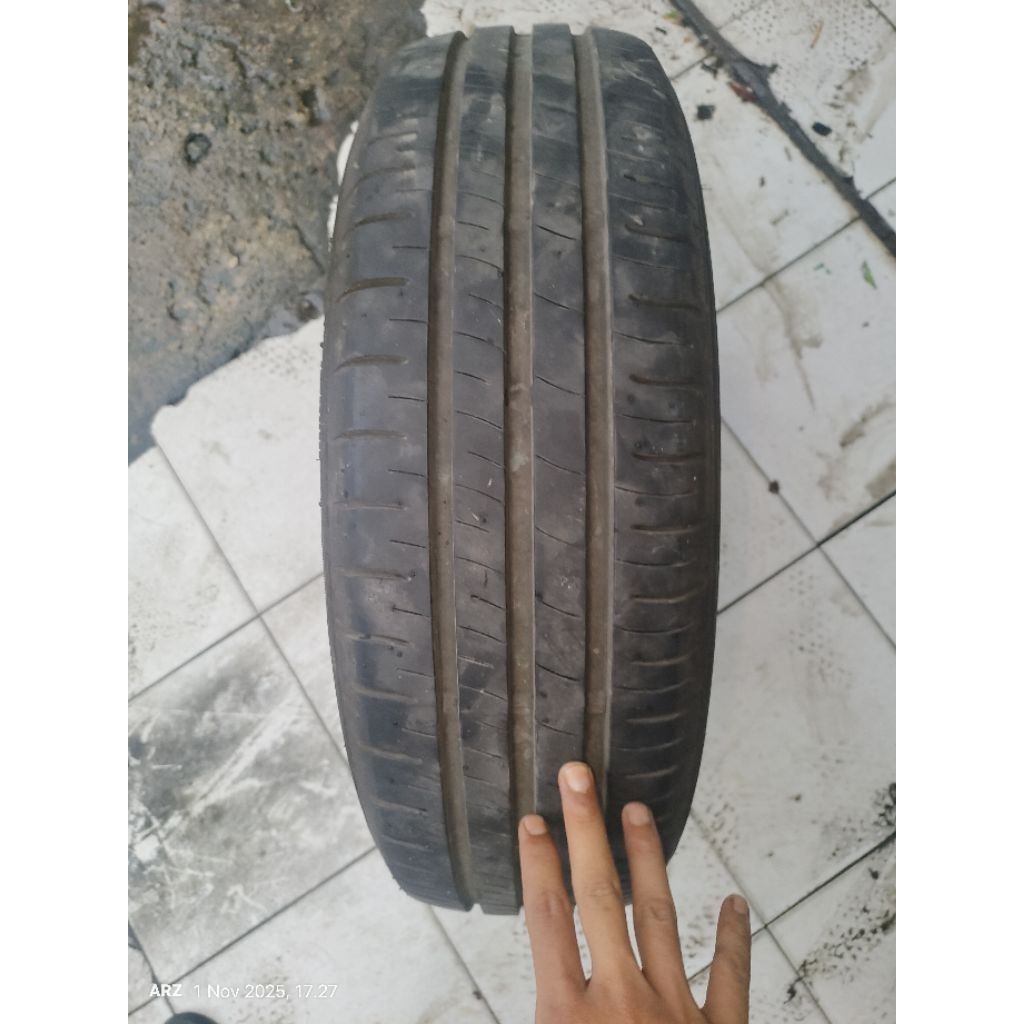 1 ban 185/65 R15 Dunlop nik 2025