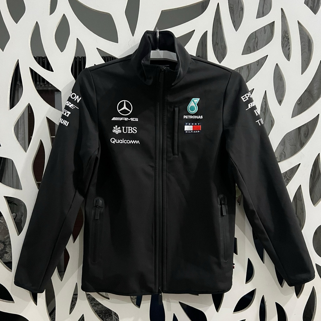 [Team Issued/Used/Size S] Jaket Softshell Mercedes AMG Petronas Formula One Team F1 2018