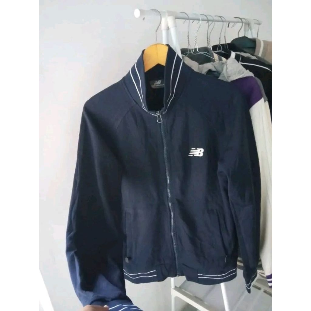 Justxstylex.- Jaket varsity NB Original