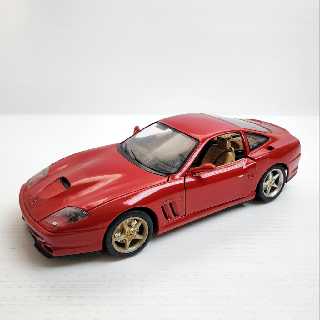 Diecast Bburago 1:18 Ferrari 550 Maranello Loose Made in Italy-A06