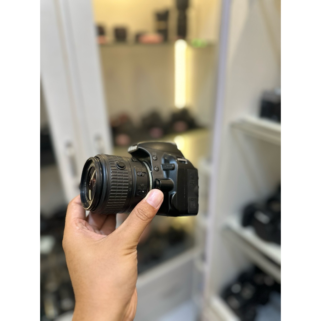 NIKON D3100 LENSA 18-55