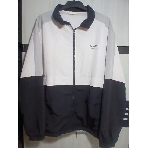 spao windbreaker jacket