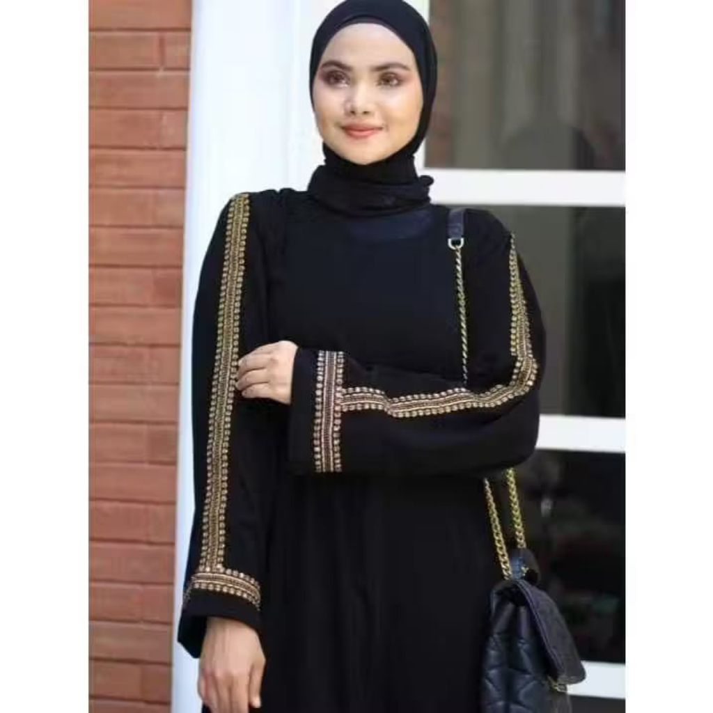 Abaya Hitam Bordir Emas Lengan Arab Style/Jubah Outer Muslimah Mewah