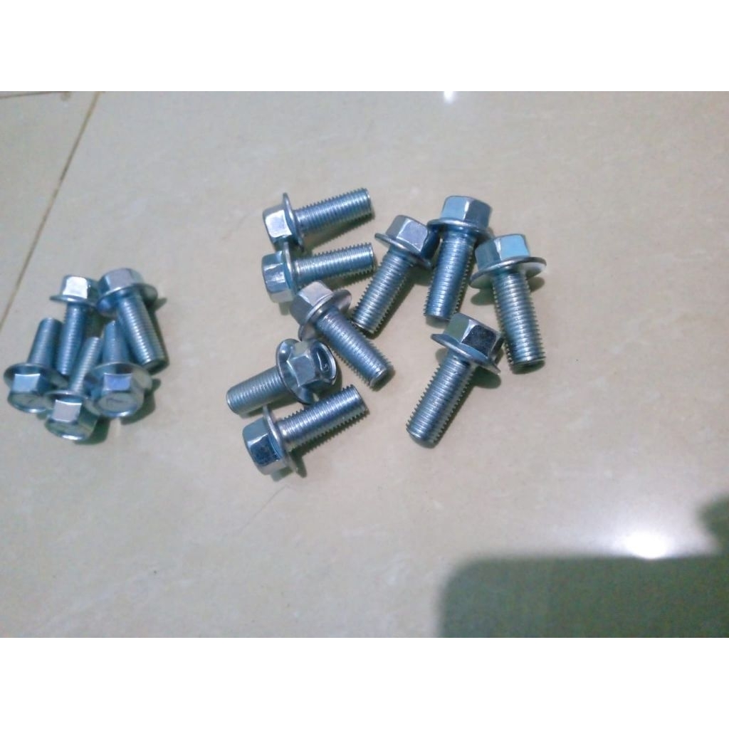 baut behel motor Suzuki fu 4pcs
