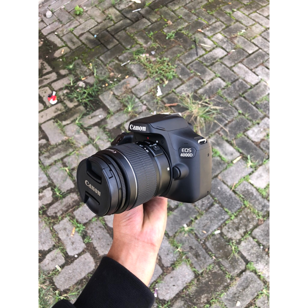 KAMERA CANON 4000D