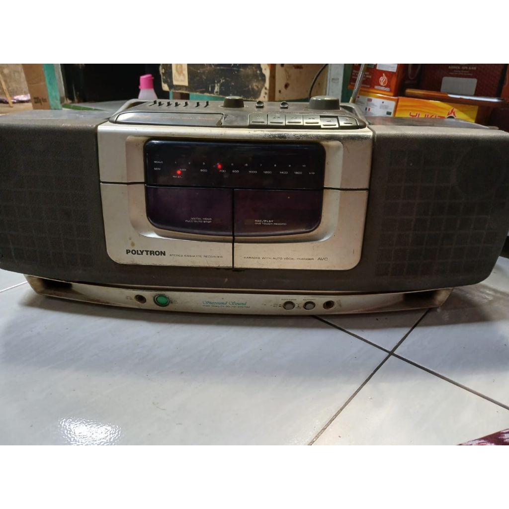 radio tape Polytron grand bazzoke