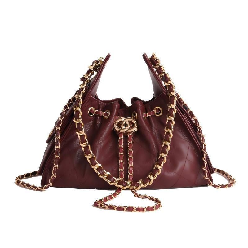 Tas Selempang Wanita Motif Kotak Rantai Style Chanel Ukuran Sedang – Serbaguna untuk Komuter