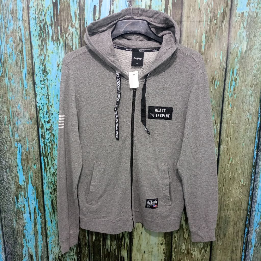 Zipper Hoodie FELTICS abu-abu keren bagus size L (P 70cm L 53cm)