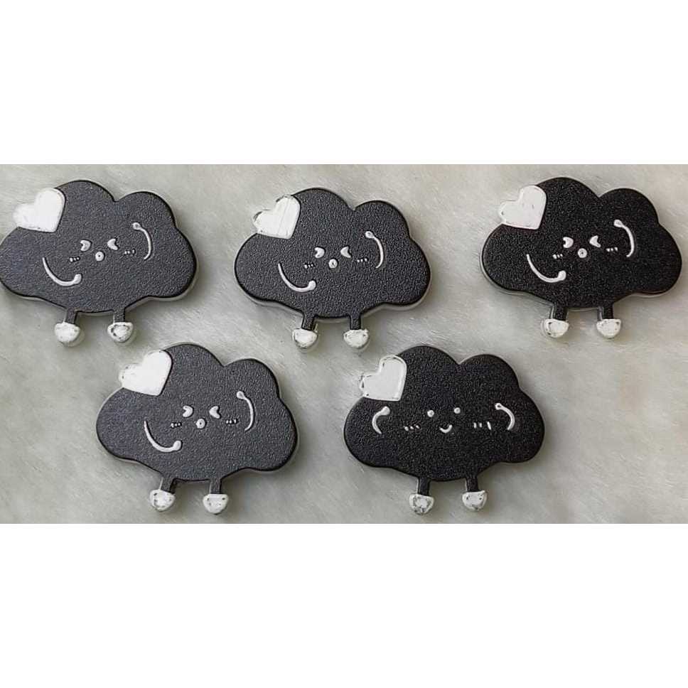 MANIK AKRILIK LUBANG TEMBUS AWAN HITAM