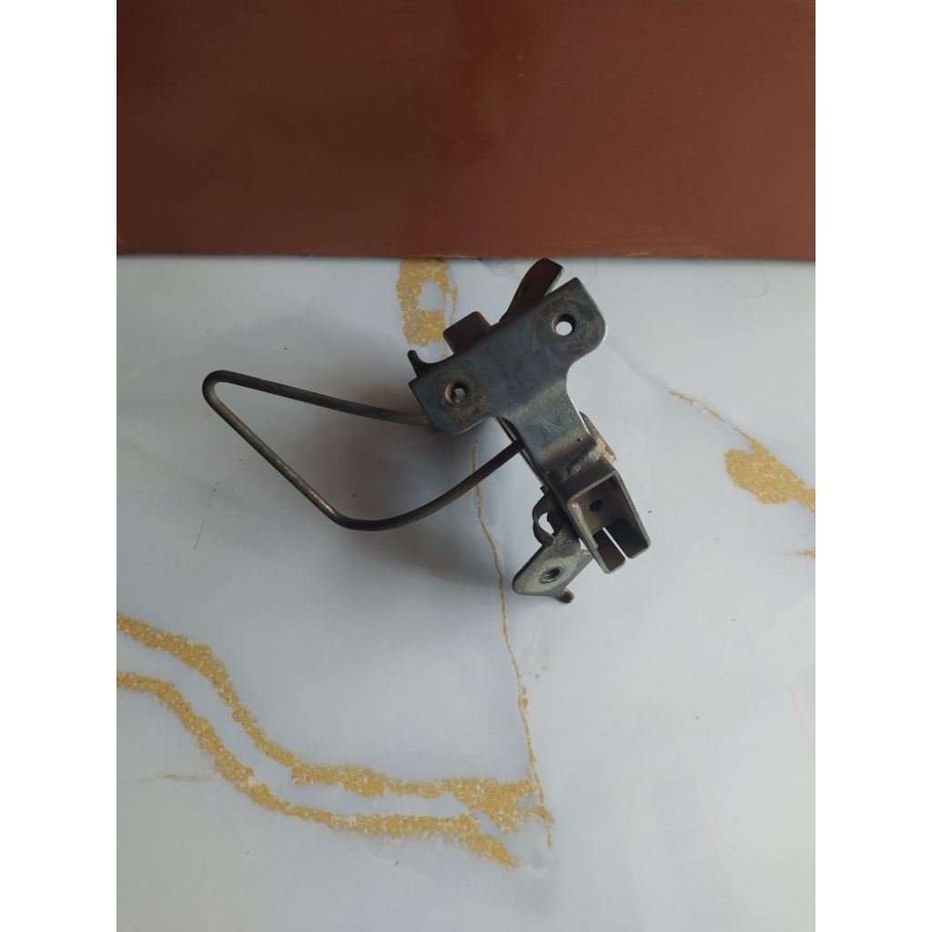 breket dudukan dada tameng depan yamaha jupiter mx lama mx old